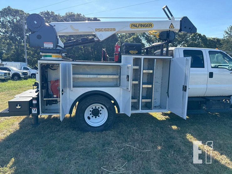 2013-ford-f750-xlt-image-7