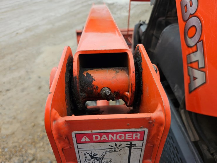 #20866-•-2008-kubota-l3240-tractor-image-58