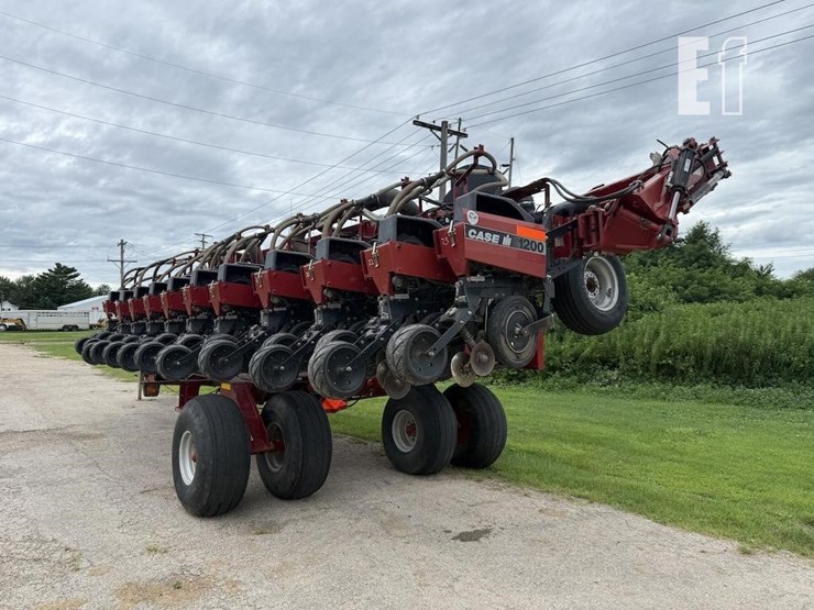 case-ih-1240-image-5