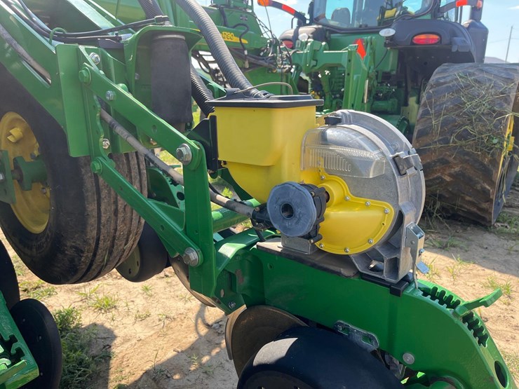 2012-john-deere-1790-image-12
