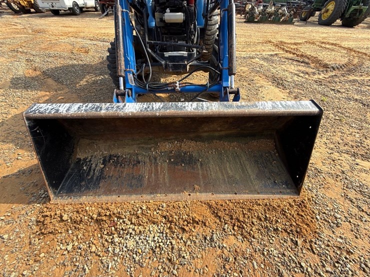 new-holland-60-image-11