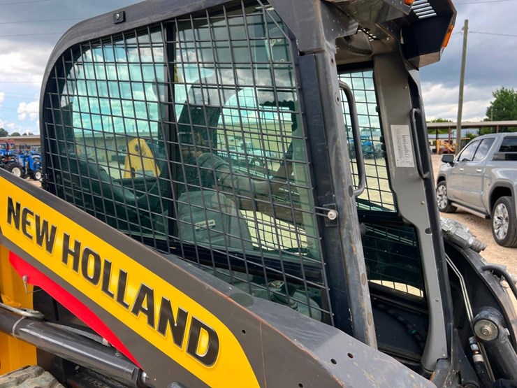 2021-new-holland-c327-image-26