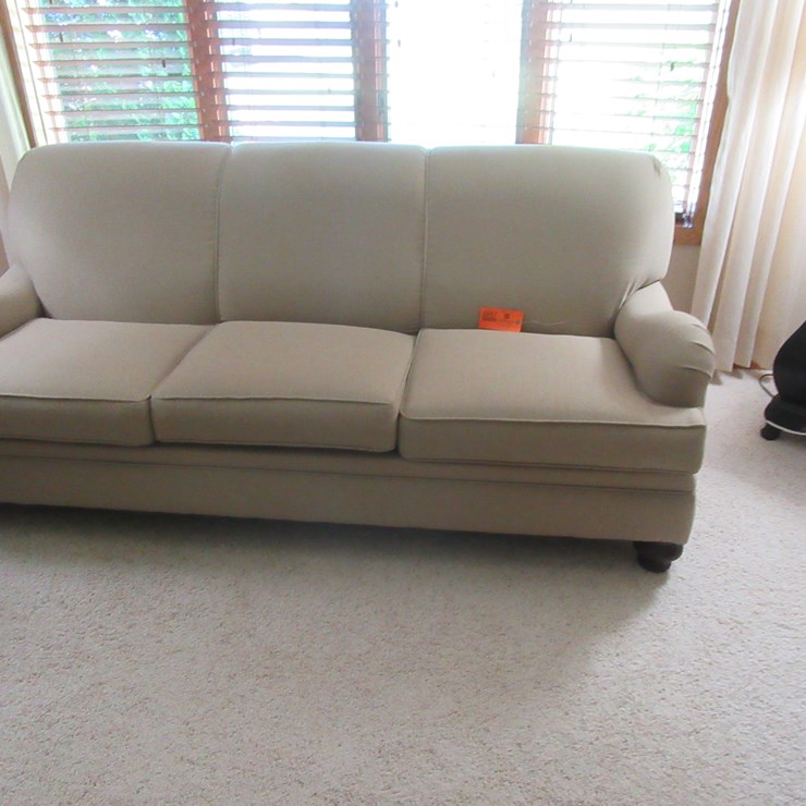 #8887 • Charles Schneider Couch