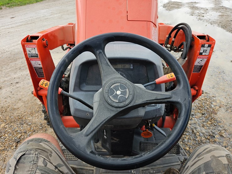#20866-•-2008-kubota-l3240-tractor-image-28