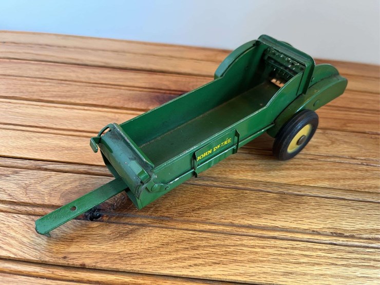 john-deere-16-image-4