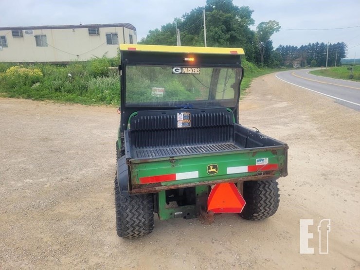 john-deere-gator-image-8