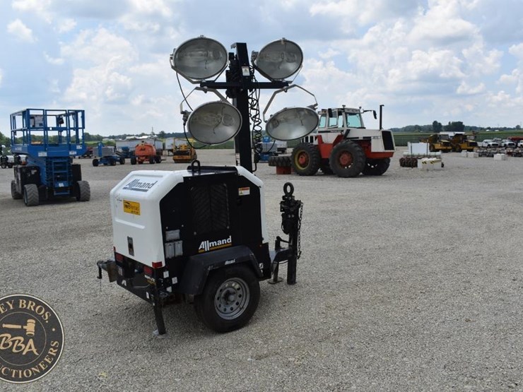 2019-allmand-bros-night-lite-v-series-image-7