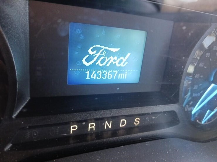 2013-ford-fusion-runs/moves-s-image-5