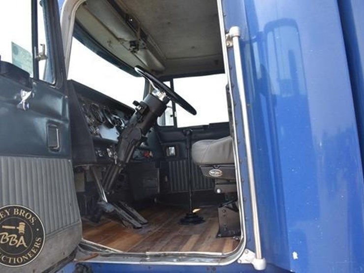 1994-kenworth-t600-image-40