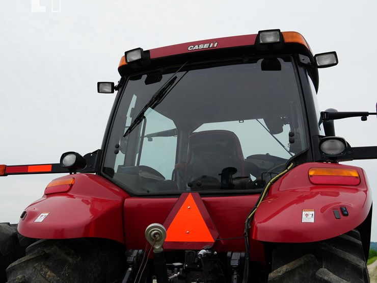 2014-case-ih-magnum-180-image-6