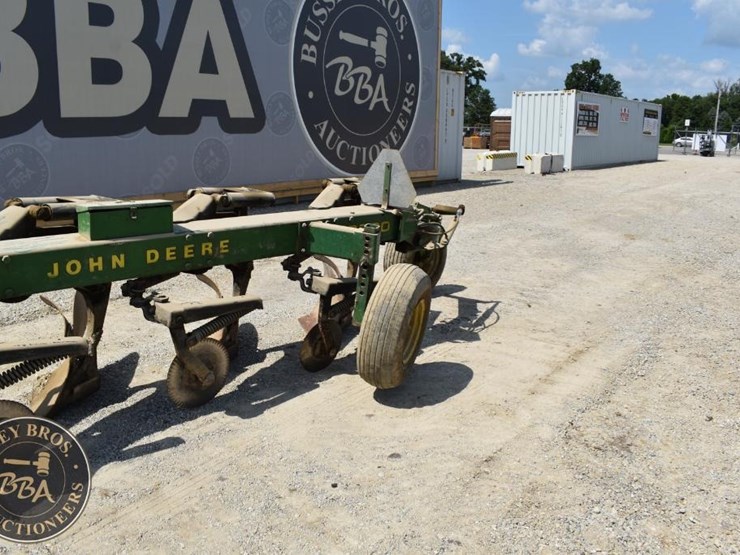 john-deere-2700-image-4