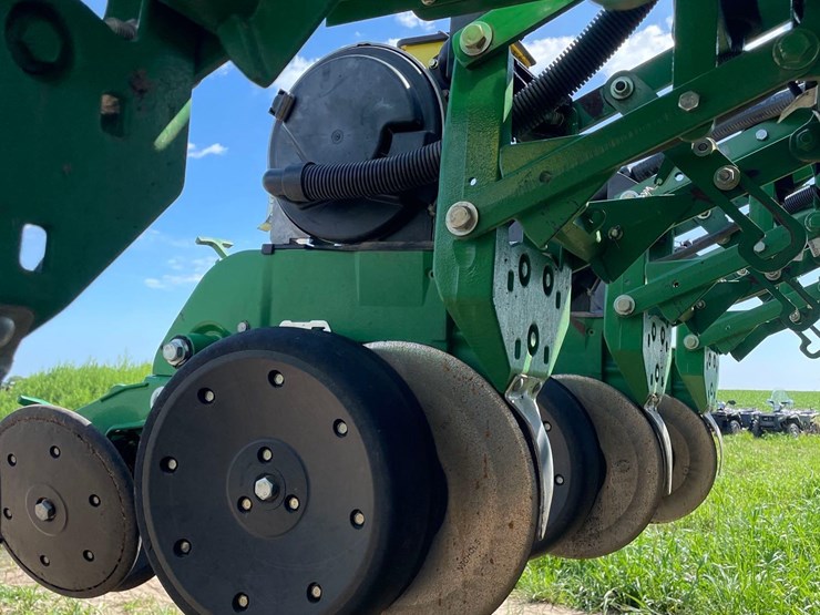 2012-john-deere-1790-image-66
