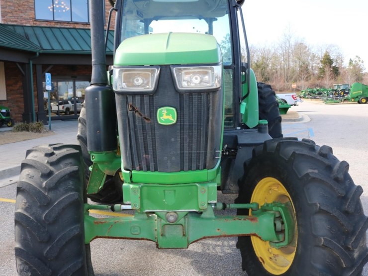 john-deere-6105e-image-6