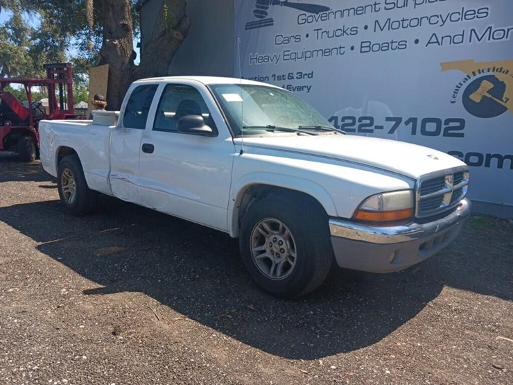 2004-dodge-dakota-image-2