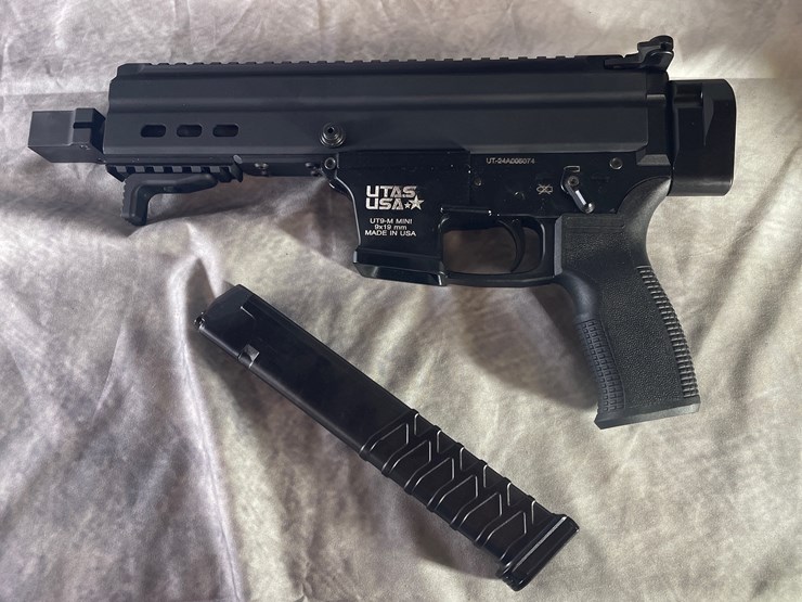 #4388-•-utas-ut-9-machine-9mm-luger-pistol,-sn:-ut-24a005074-image-19