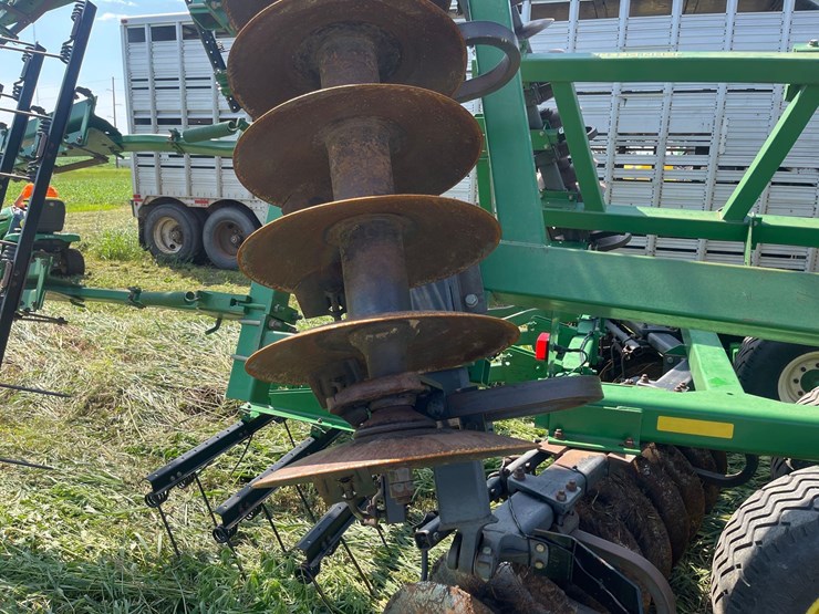 john-deere-637-image-26