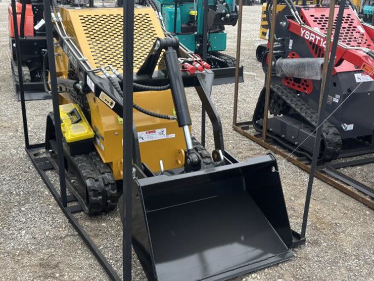 #88-•-compact-track-loader-image-2