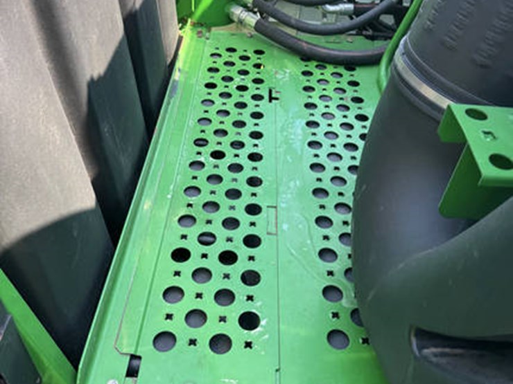2010-john-deere-2010-image-47