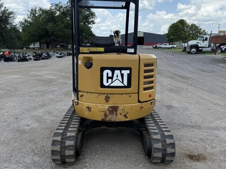 caterpillar-302.7d-image-4