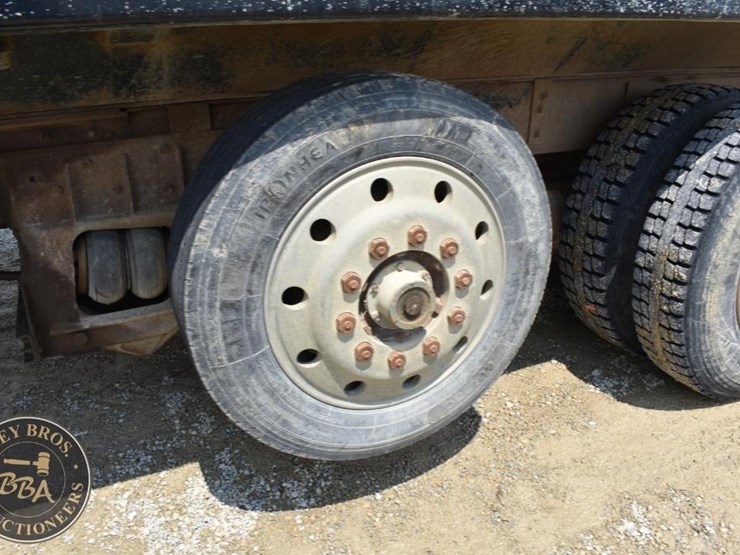 1996-mack-rd688s-image-37