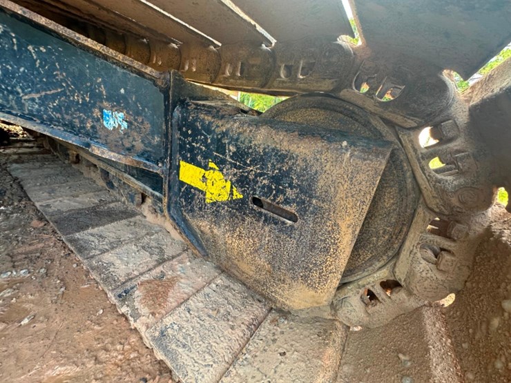 2018-deere-245g-lc-image-10