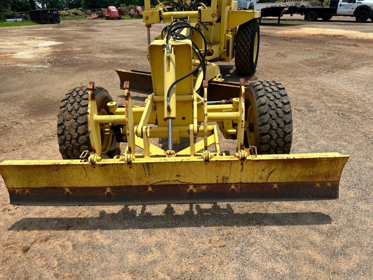 1982-john-deere-a-image-3
