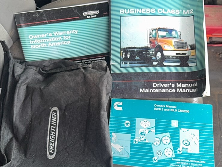 2011-freightliner-m2-image-14