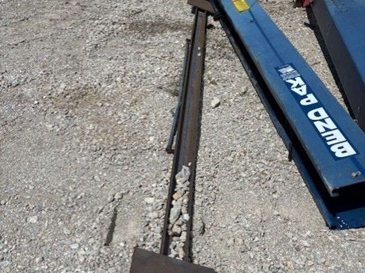 2-post-lift,-9,000lb-image-5