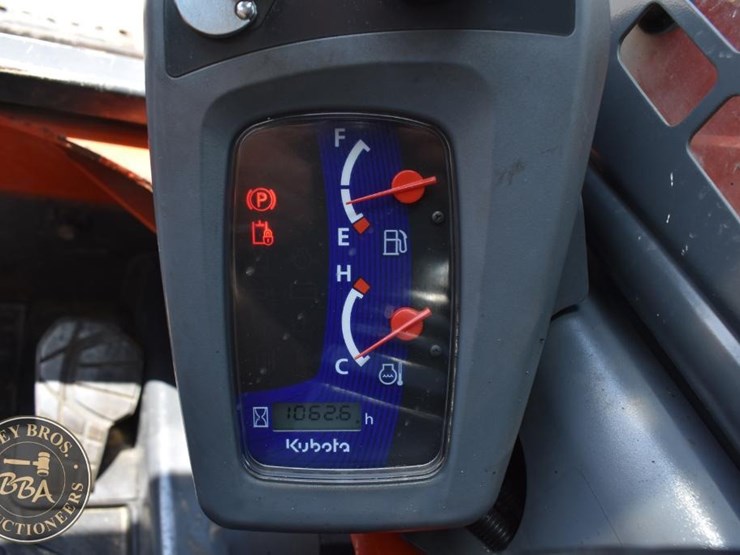 2017-kubota-ssv65-image-37