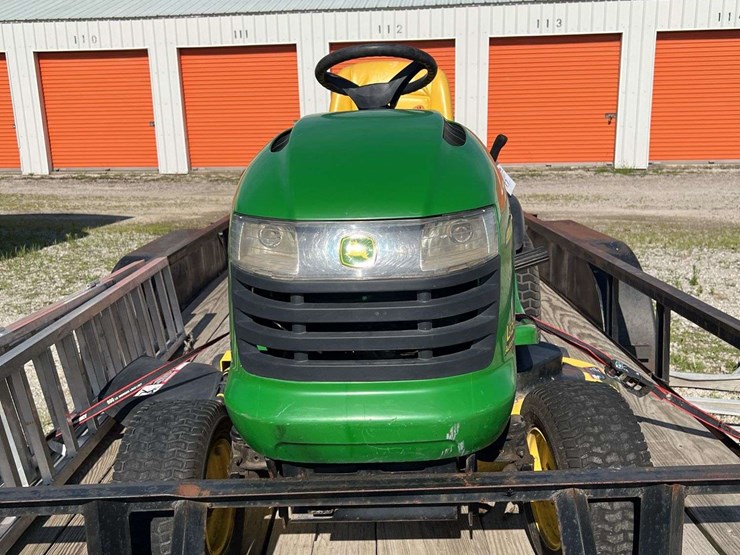 lawn-tractor-image-3