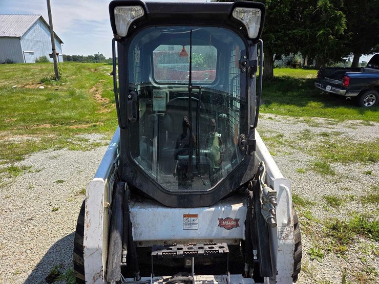 2015-bobcat-s450-skid-steer-image-2