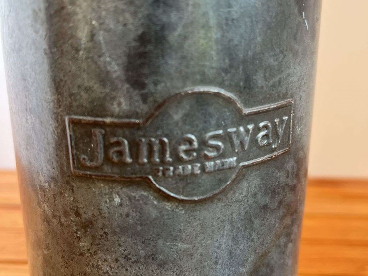 jamesway-feed-scoop-image-3