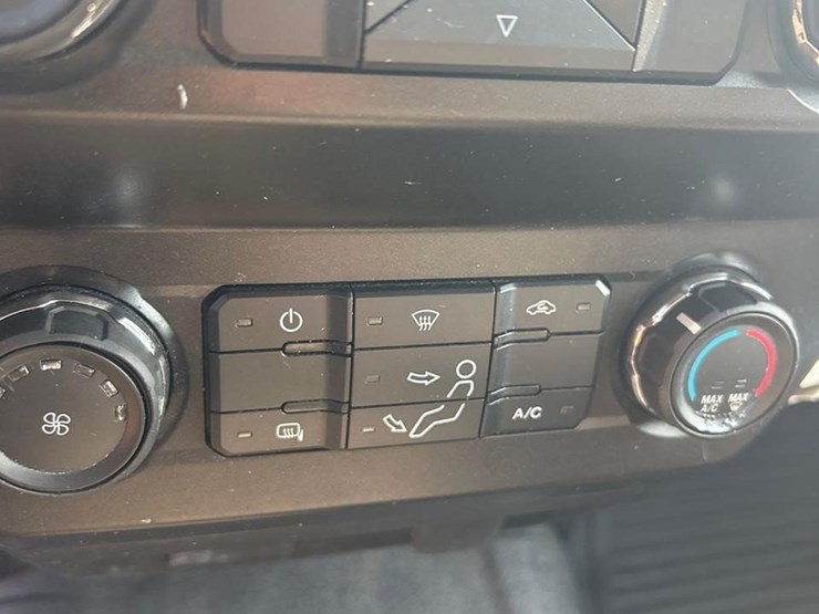 2020-ford-f350-xl-image-42