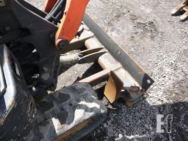 2016-kubota-u17-image-27