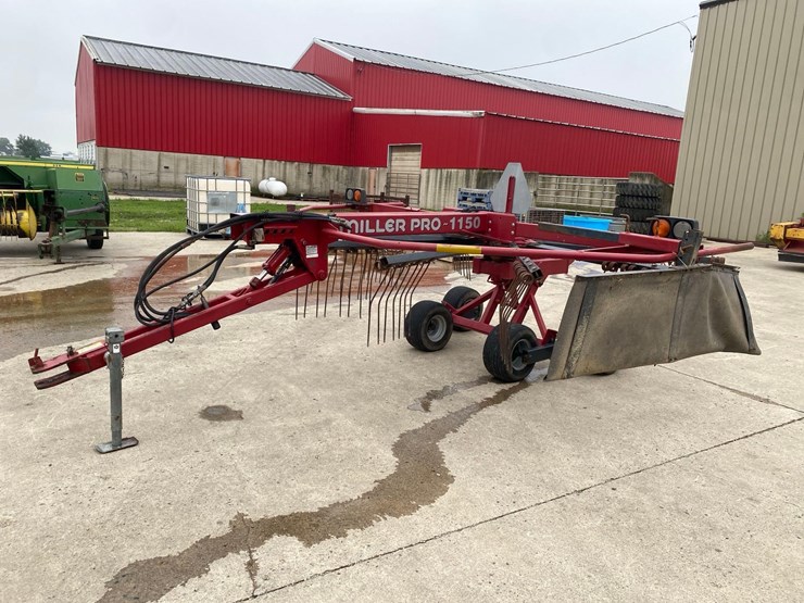 miller-pro-1150-hay-rake-image-1
