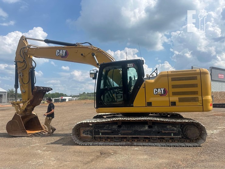 2021-caterpillar-323-image-8