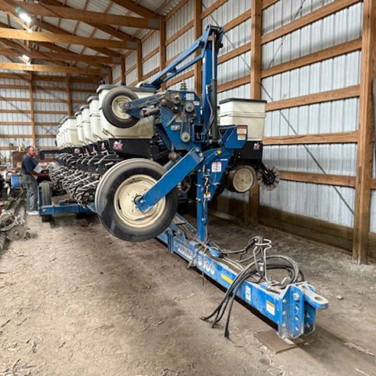 2007 KINZE 3600