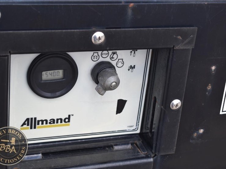 2019-allmand-bros-night-lite-v-series-image-17