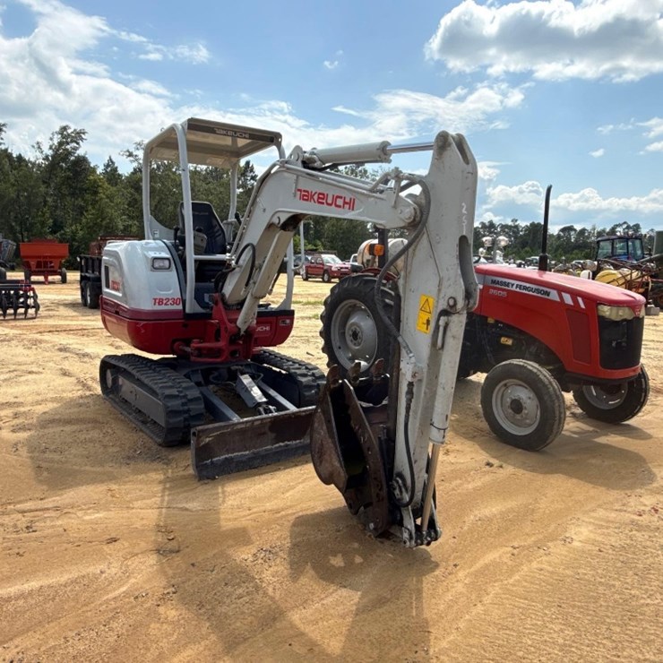251 - 2023 TAKEUCHI TB230 EXCAVATOR
