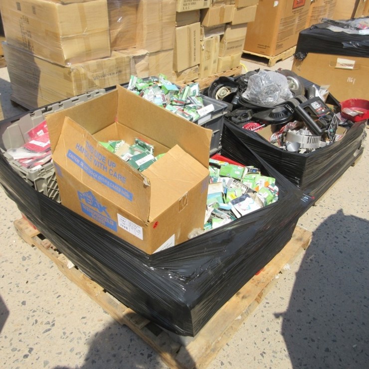 (2) Pallets Of Misc Automotive Parts & Items,