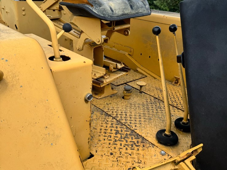 john-deere-back-hoe-image-9