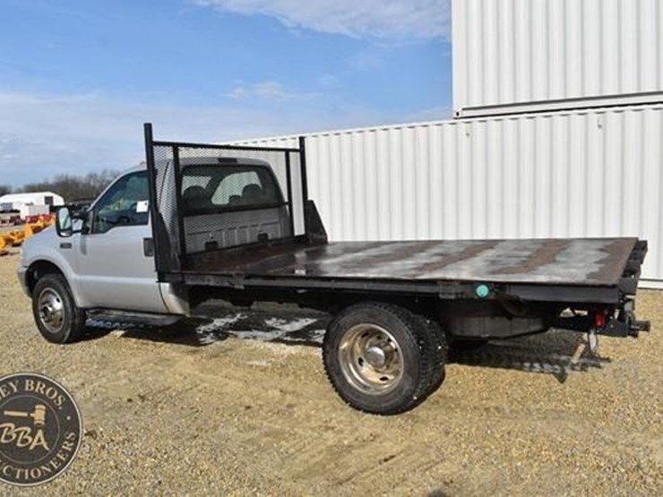 2003-ford-f550-image-7