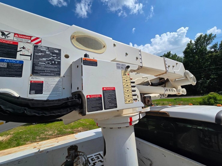 2019-ford-f550-image-22