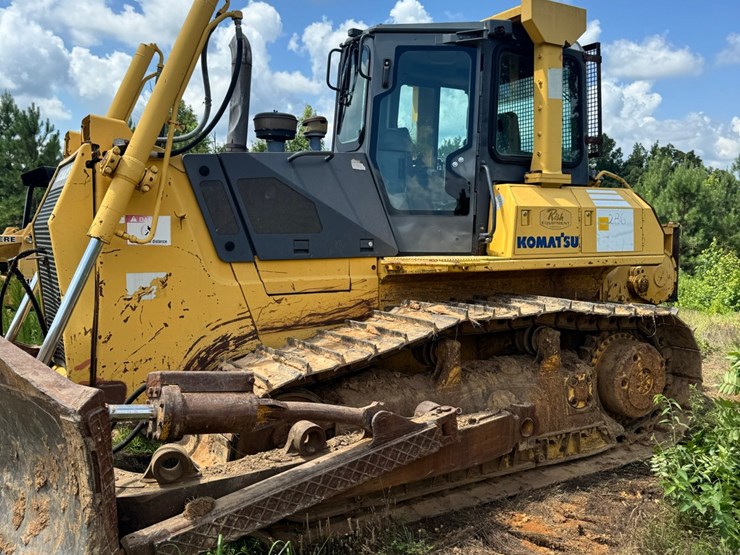 komatsu-dozer-image-2