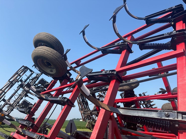 case-ih-200-image-19