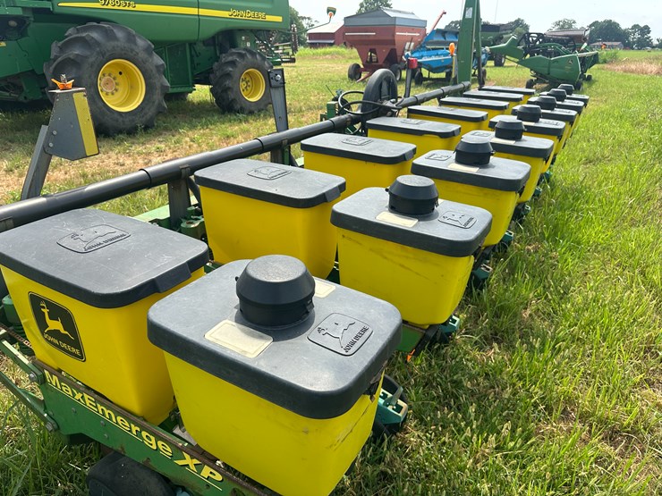 john-deere-30-image-7
