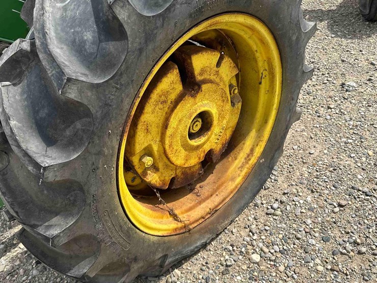 john-deere-m-image-13
