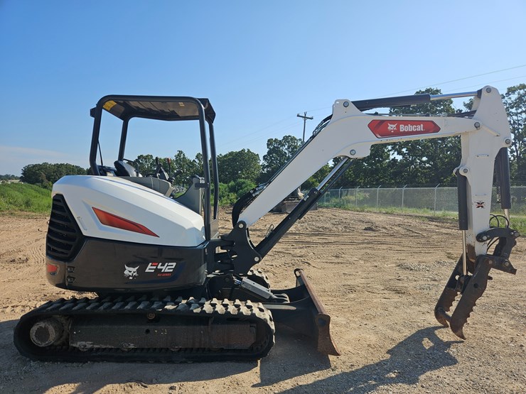 #20718-•-2022-bobcat-e42-excavator-image-12