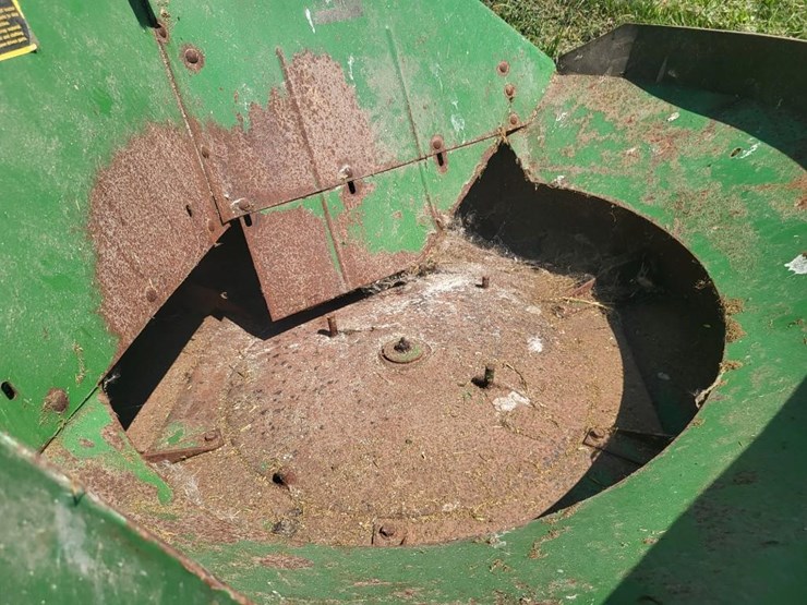 john-deere-150-forage-blower-w/gandy-dry-applicator-image-15