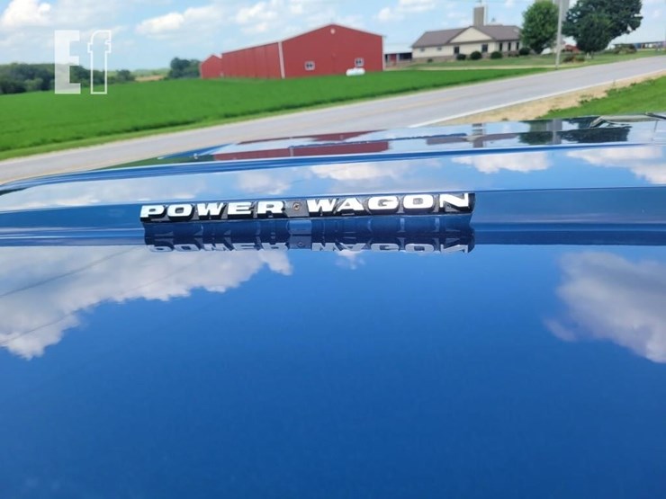 1977-dodge-power-wagon-image-38